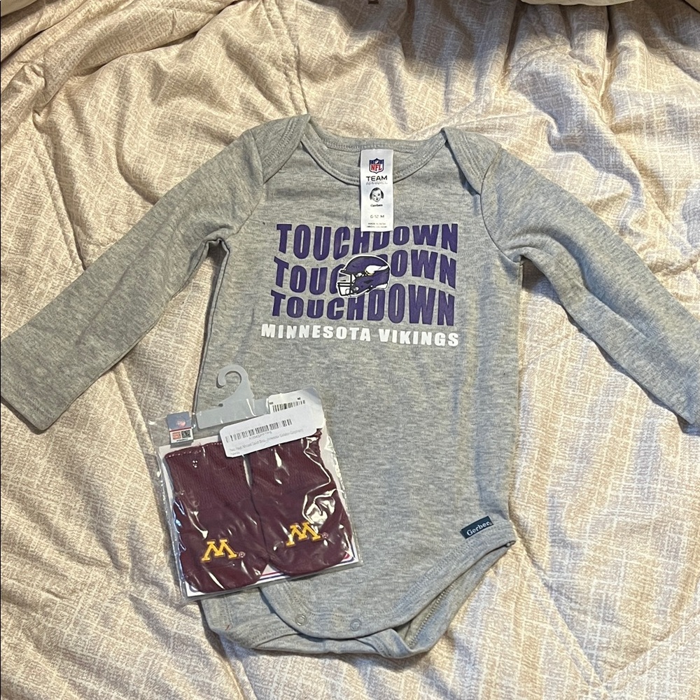 NFL Minnesota Vikings Gray and Purple Onesie Set